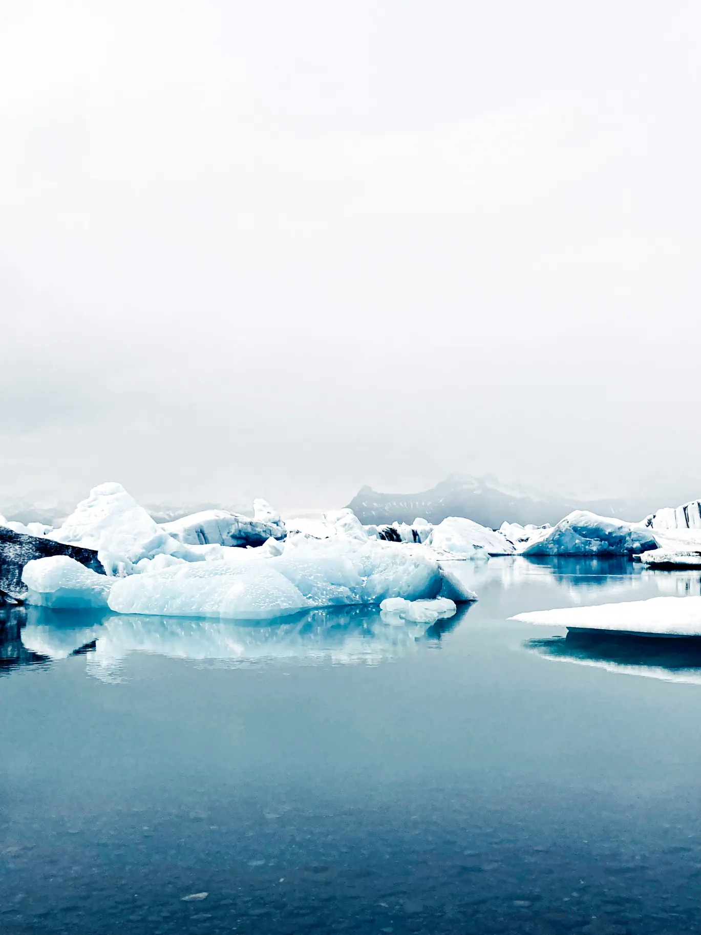 Laguna lodowcowa na Islandii – jeden z punktów programu wycieczki objazdowej